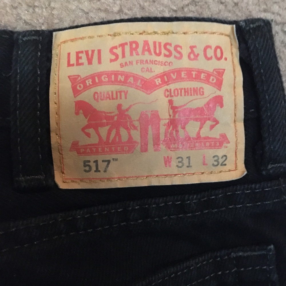Vintage Levi High-Waisted Black Corduroy Jeans